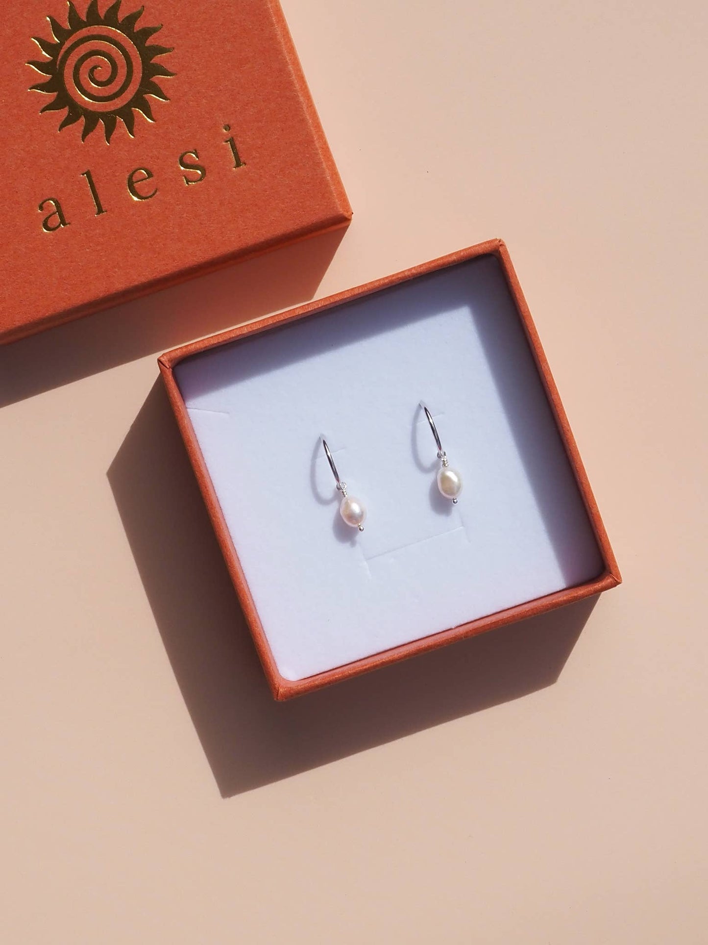 925 Sterling Silver Freshwater Pearl Hoops