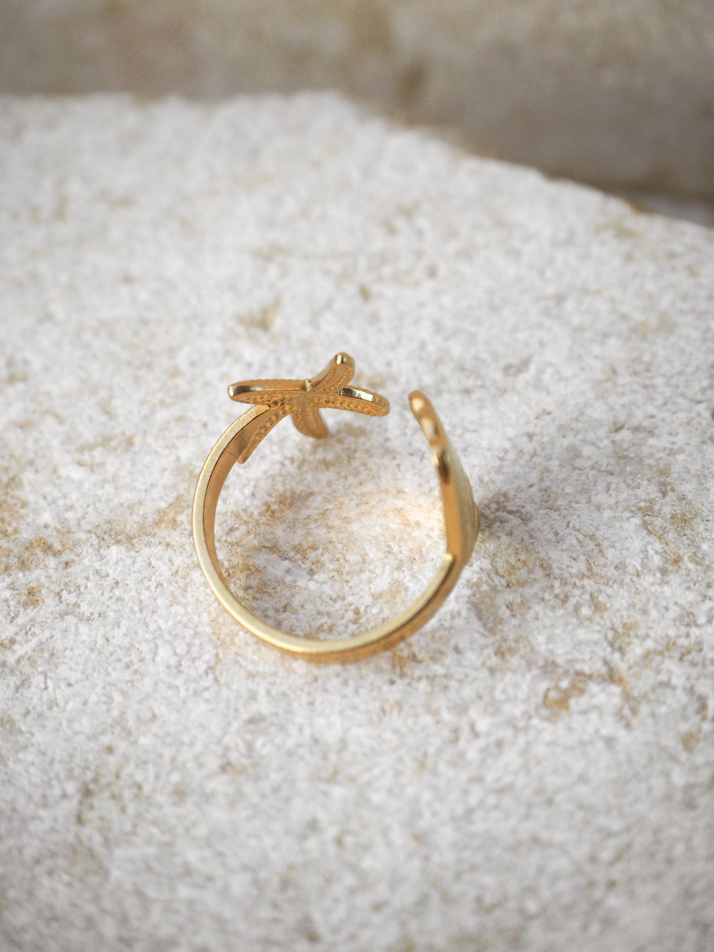 18K Gold Starfish Seashell Ring Adjustable: (Gold) 18K Gold over Surgical Steel