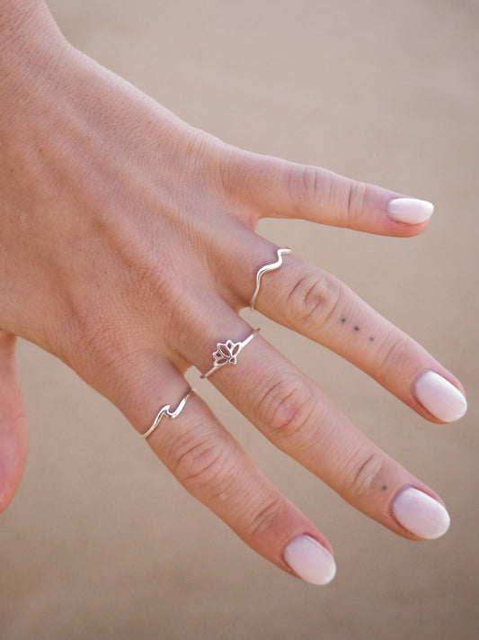 Wavey Ring Sterling Silver : US 7