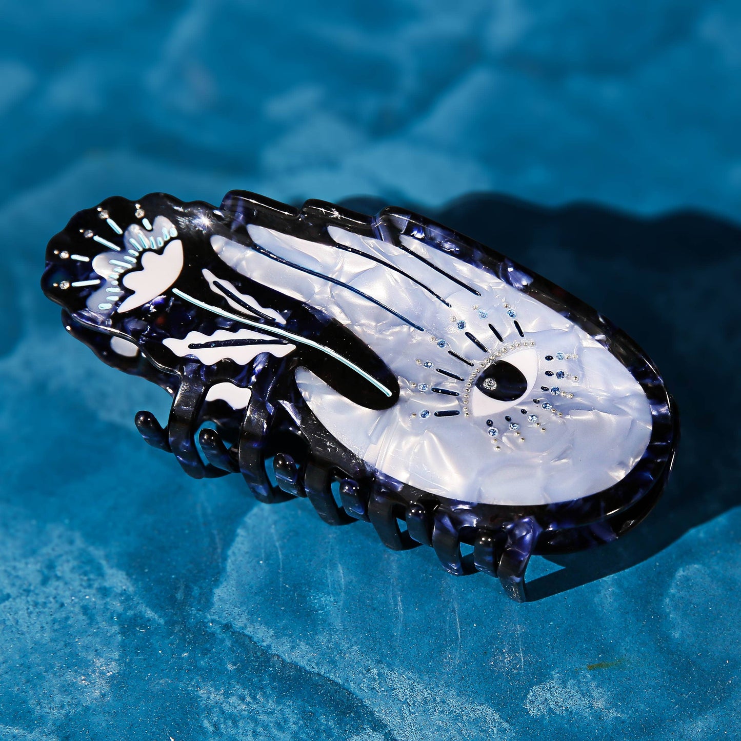 Indigo Palm Claw