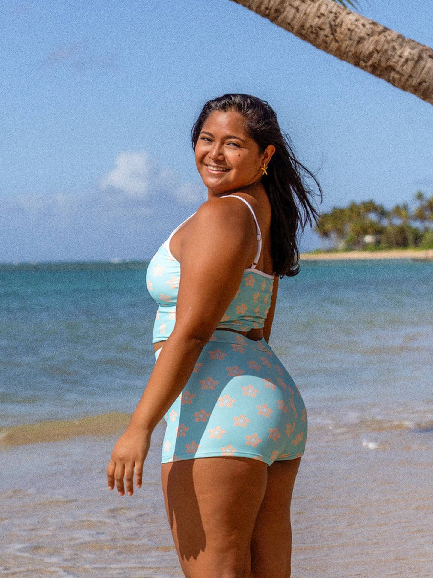 18K Gold Starfish Earrings