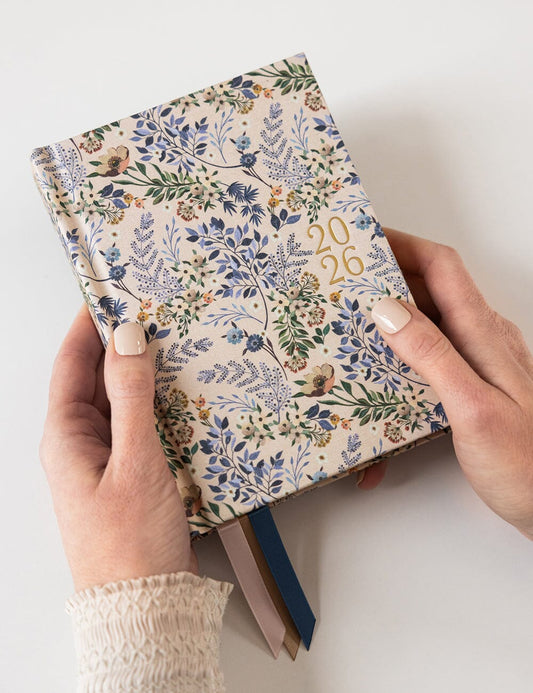 2026 Day to a Page Linen Bound Planner - Bluebuds
