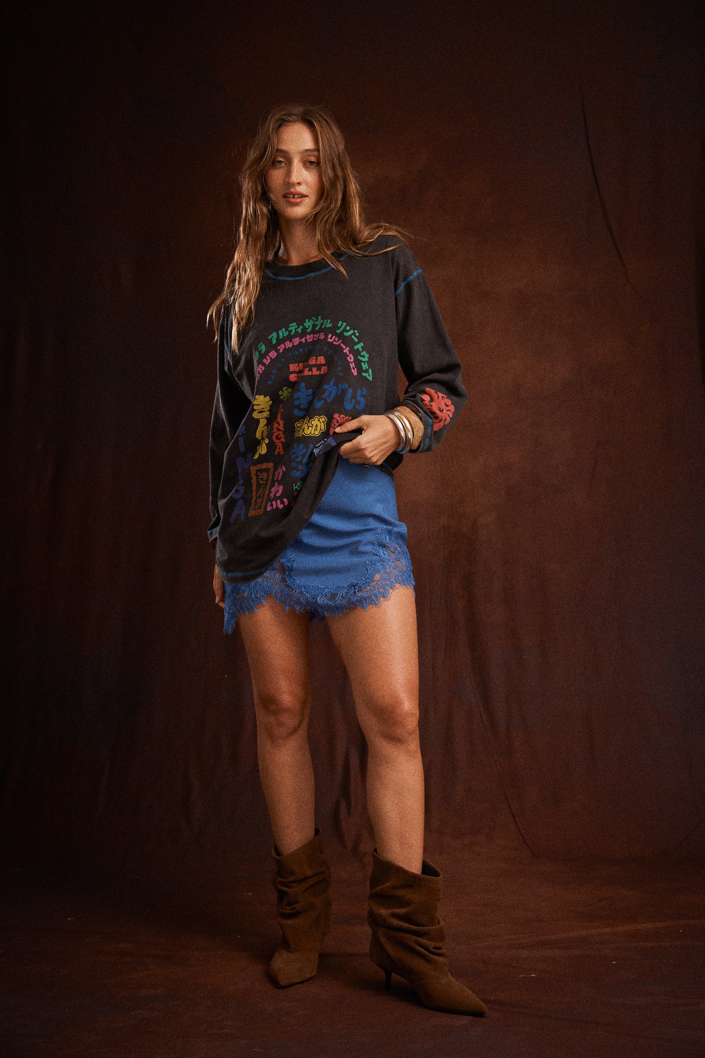 Lantern Tommy Tee