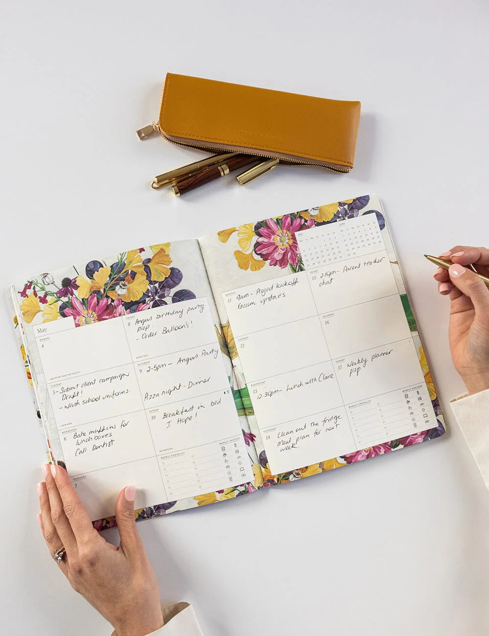 2026 Weekly Calendar Notebook