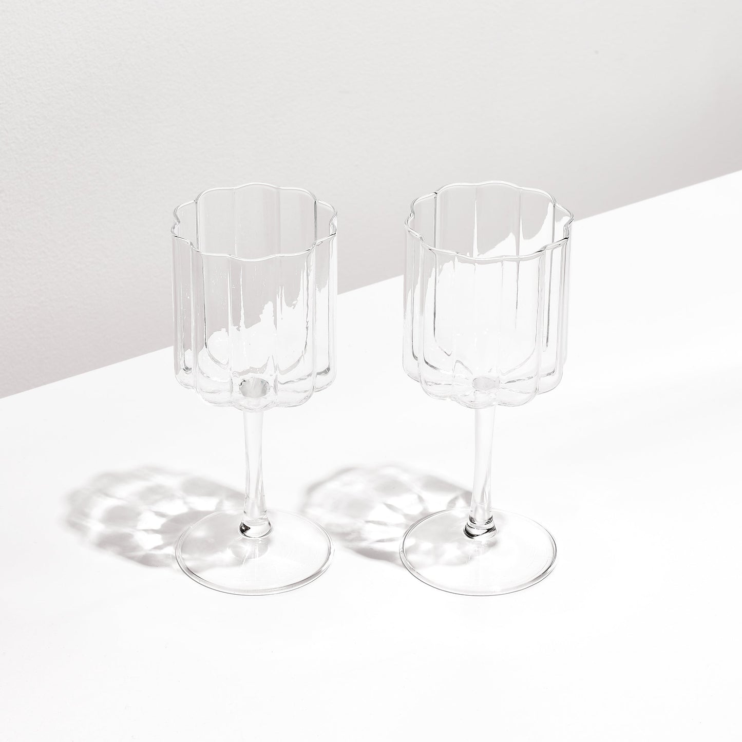Wave Wine Glasses Clear - Set of 2