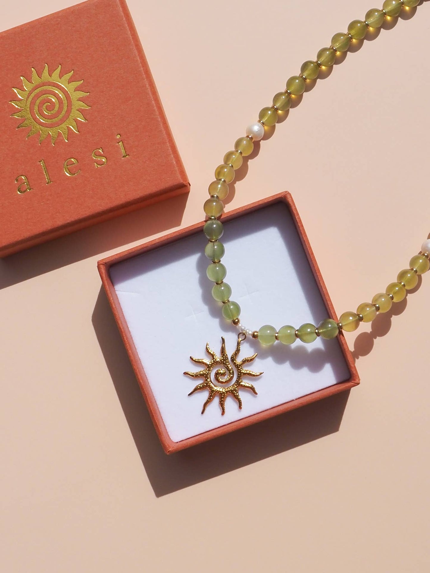 Sun Beaded Necklace Green Glass Beads with Freshwater Pearls: 16" / (Gold) 18K Gold over Stainless Steel
