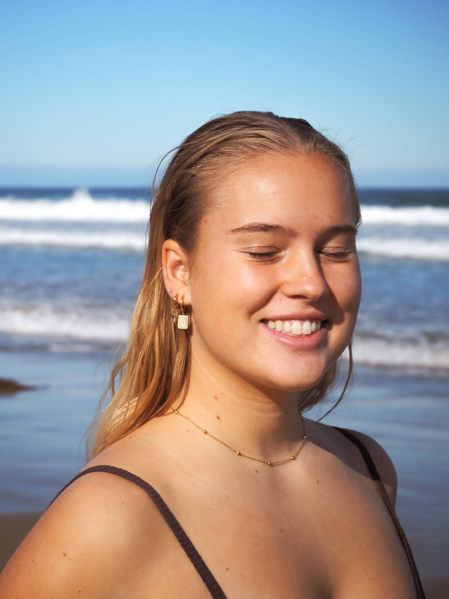 18K Gold Rectangle Zirconia Hoops