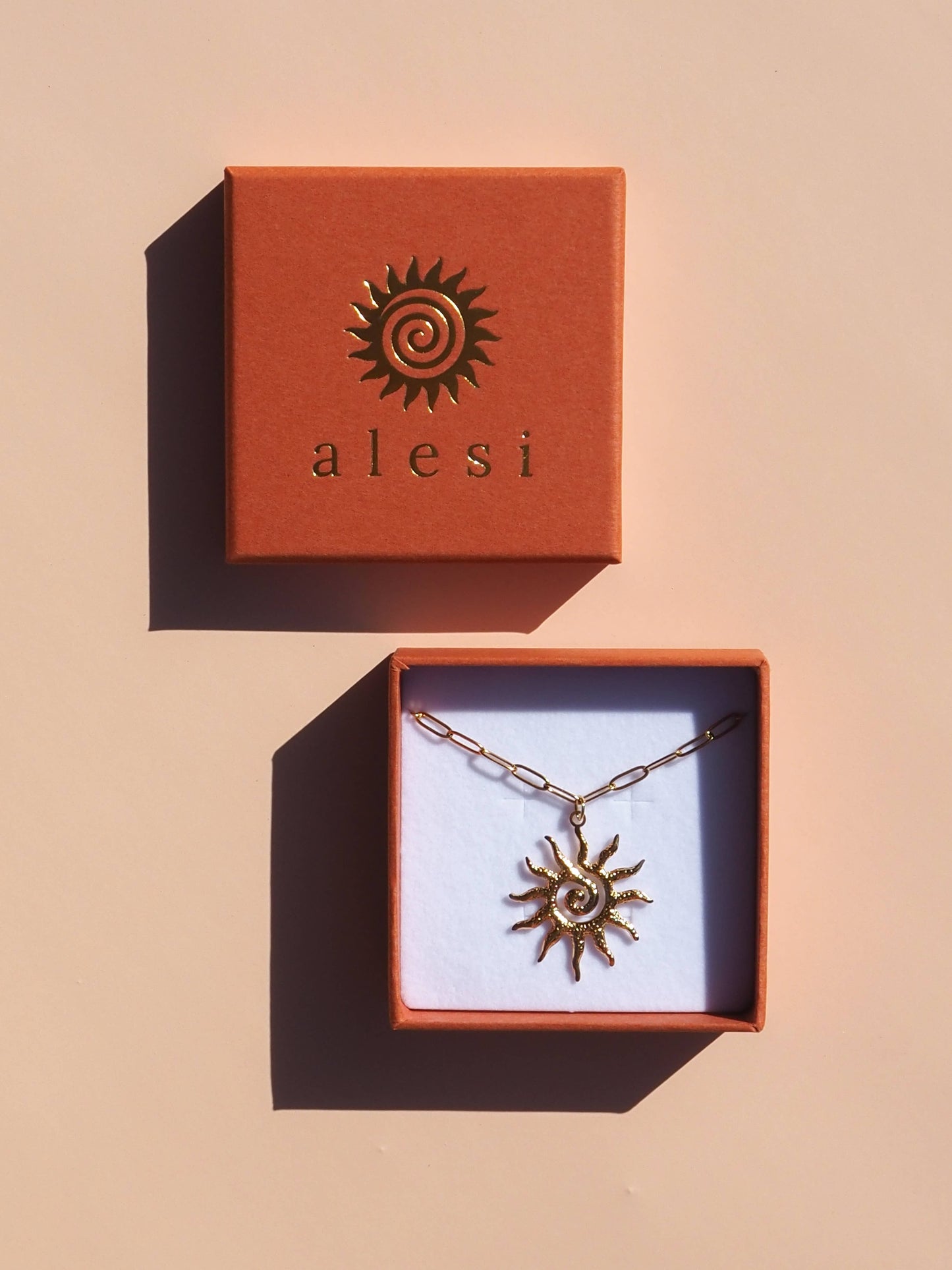 Spiral Sun 18K Gold Paperclip Necklace